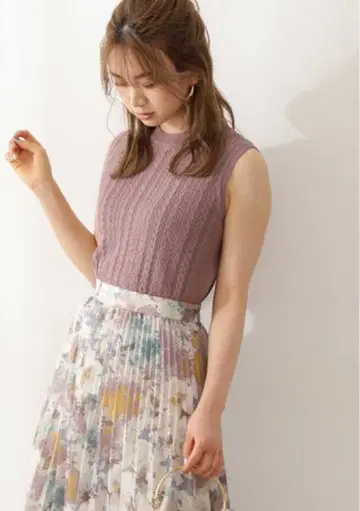 프로포션 바디 드레싱 케이블 슬리브리스 니트 모카 브라운