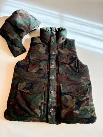 [ 새상품급 ] REMI RELIEF 카모플라쥬 울 다운 베스트