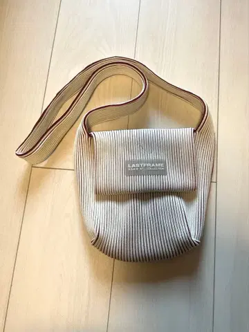 [ LASTFRAME ] TWO TONE SHOULDER BAG