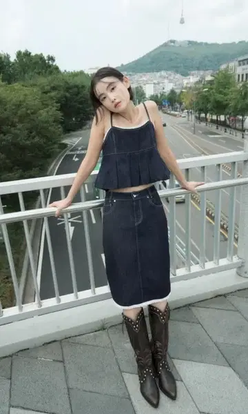 ZARA 데님 레이스 트리밍 크롭 탑