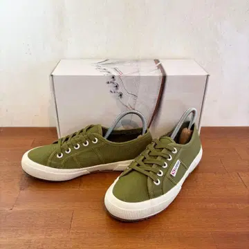 새상품급 스페르가 2750 밀리터리 그린 22.5cm 캔버스