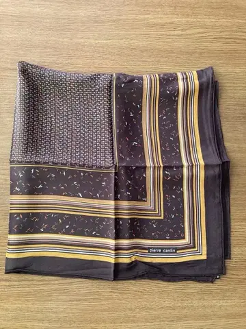 실크100% 다크 브라운 스카프 약 75cm 정사각형