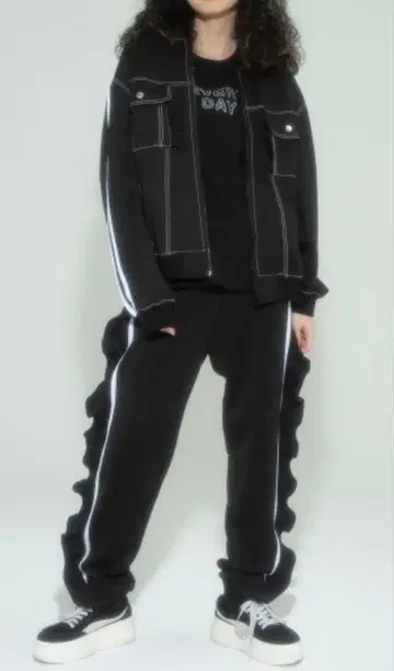 Candy Stripper FRILL JERSEY 팬츠 블랙