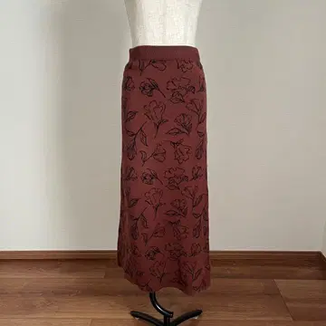 플라워 프린트 브라운 롱 스커트