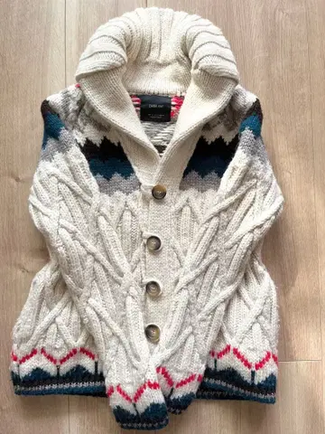 ZARA 케이블 니트 가디건