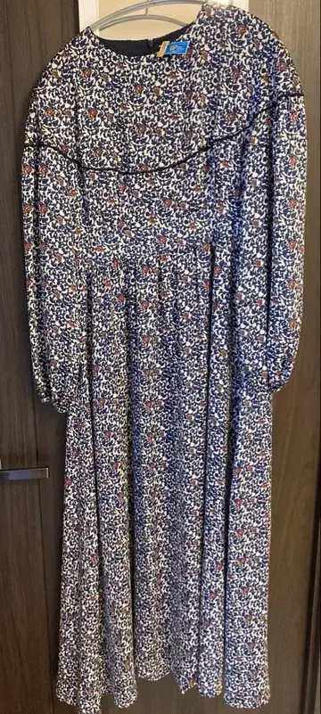 Margaux 빈티지 플라워 프린트 원피스