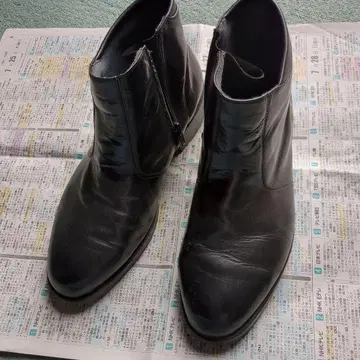 블랙 숏부츠 지퍼 포함