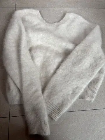 BABYLONE 캐시미어 스웨터 크림색