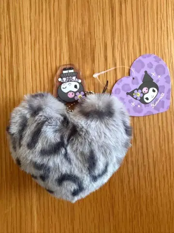 미사용 새상품 하트형 퍼 키링 쿠로미