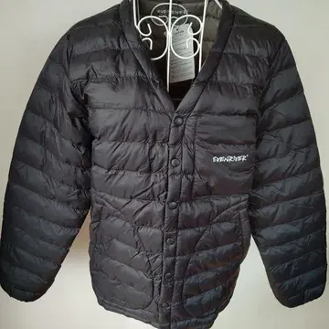 EVENRIVER 블랙 다운 자켓 이너