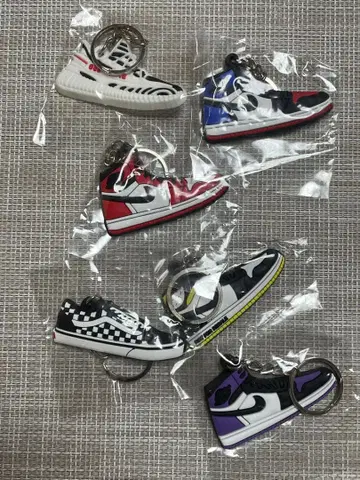 신발 스니커즈 실리콘 키링