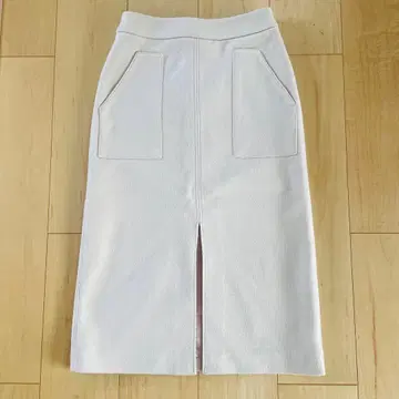 어반 리서치 로쏘 새상품급 아이보리 핑크 타이트 스커트 슬릿