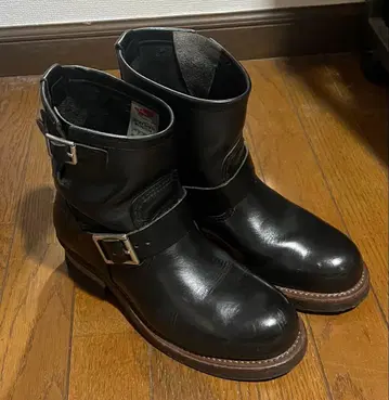 블랙 가죽 엔지니어 부츠