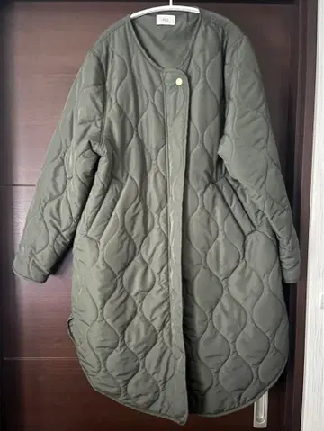 새상품급 siro 퀼팅 코트