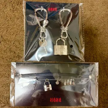 HANA 굿즈 카라비너 팔찌