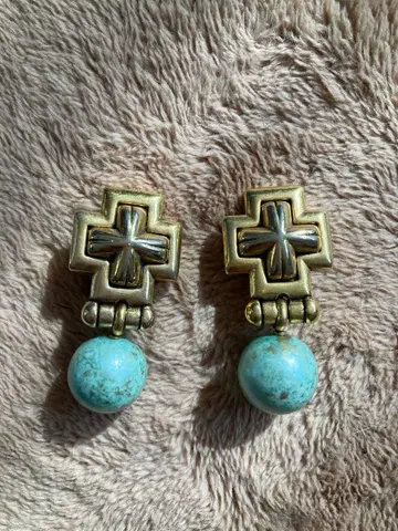 빈티지 크로스 디자인 귀찌