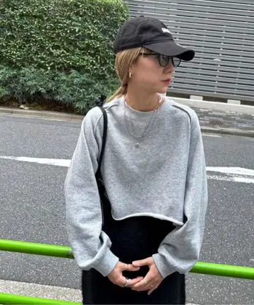 아웃락 래글런 숏 맨투맨