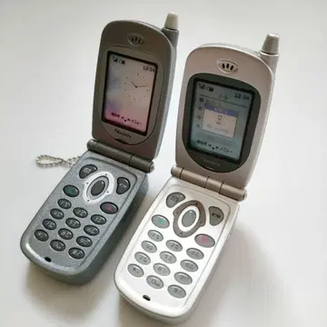 정말 녹음 재생! 그리운 옛날 휴대폰 플러스 마스코트 실버 블랙