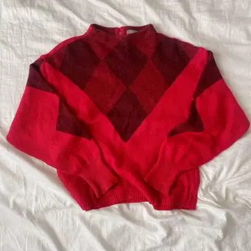 레나운 빨간색 니트 다이아 무늬