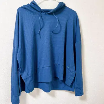 MONDETTA [ M ] 후드 부착 후드티 블루 스포티 가격 인하 환영