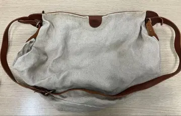 ILBISONTE 일비종떼 베이지 캔버스 가죽 숄더