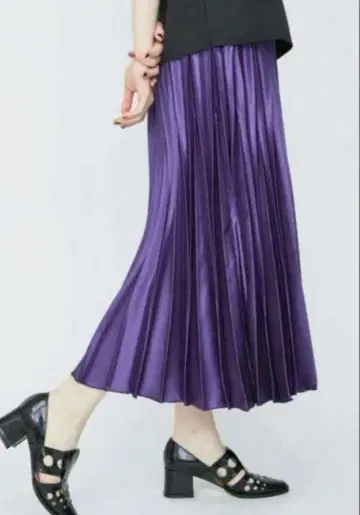 UN3D 퍼플 플리츠 스커트 새틴풍