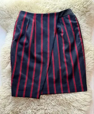 어반 리서치 네이비 빨간색 스트라이프 타이트 스커트 일본제 프리 사이즈