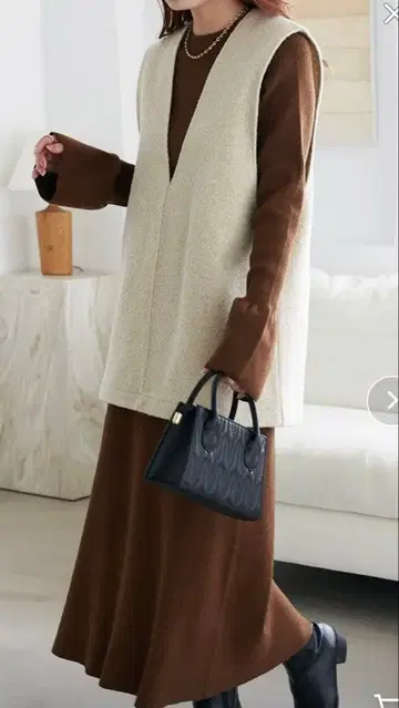 디스코트 베스트 포함 니트 셋업