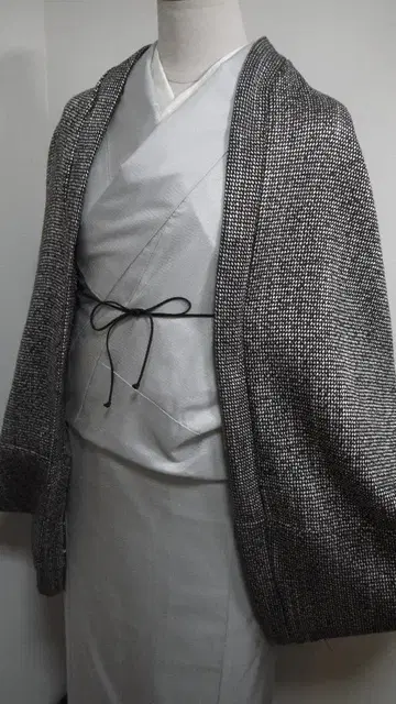 3/d 미사용 핸드메이드 모몽가 코트 팬시 트위드지