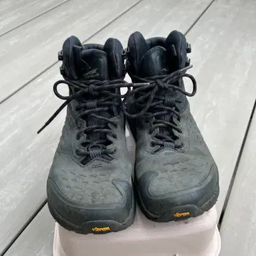 알트라 올림푸스 6 하이컷 등산화 남성용 US 7.5 블랙