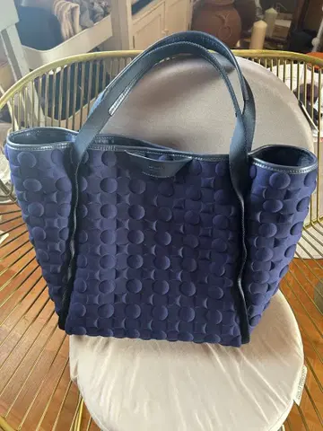 LAQUOH 남만 칠보 엠보싱 본딩 토트 L