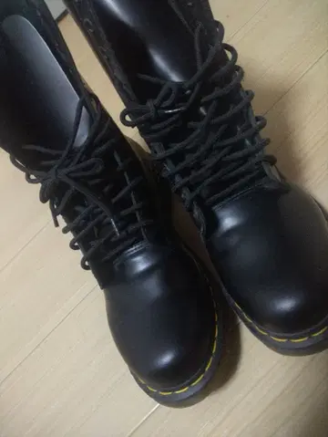 컨디션 최상 닥터마틴 부츠