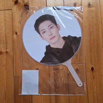 SEVENTEEN 세븐틴 Follow JAPAN 원우 부채