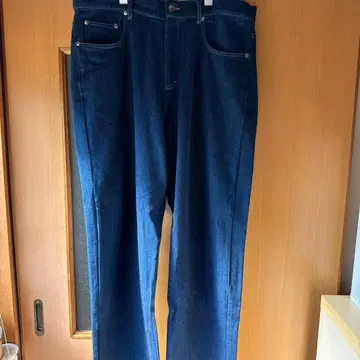 포커즈아츠무 CREST 데님 사이즈 48