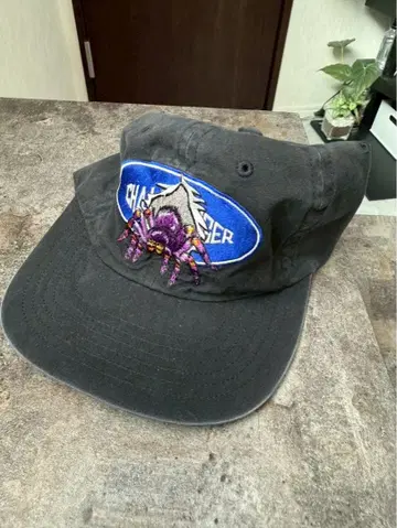 챌린저 거미 자수 캡