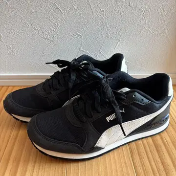 PUMA 소프트 풋 블랙/화이트 스니커즈