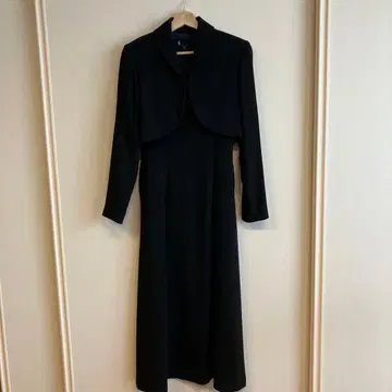 크리스찬 오자르 자켓 포함 원피스 38호 예복