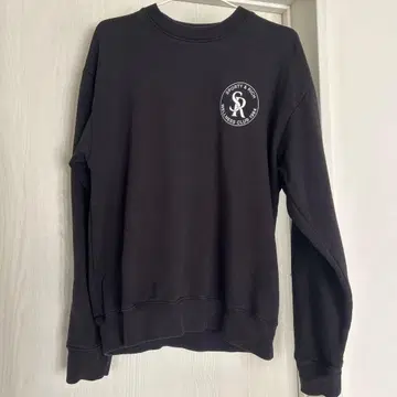 SPORTY & RICH 블랙 트레이닝복