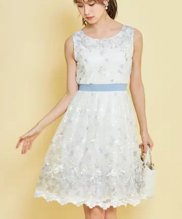 toccocloset 플라워 자수 튤 원피스 블루