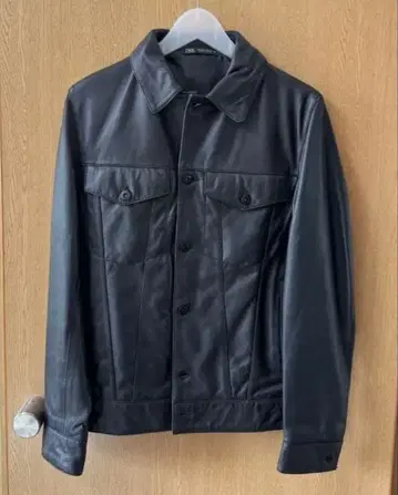 [ 새상품급 ] ZARA 가죽 자켓 블랙 S