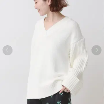 Spick&Span 스픽 앤 스팬 코튼 로우 게이지 V넥 풀오버