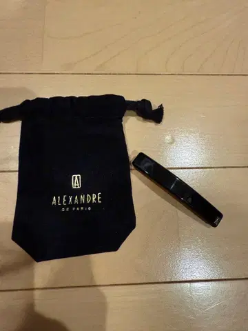 ALEXANDRE DE PARIS 블랙 헤어 클립