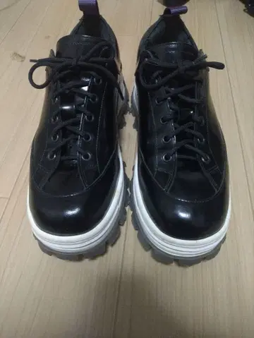 컨디션 최상 에이티스 스니커즈