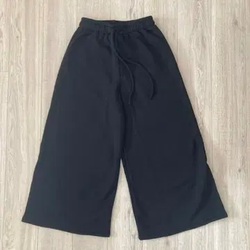 고베 레터스 블랙 속기모 가우초 팬츠