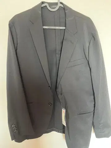 유니클로 자켓 여름용 수트 블랙 비즈니스 M 사이즈