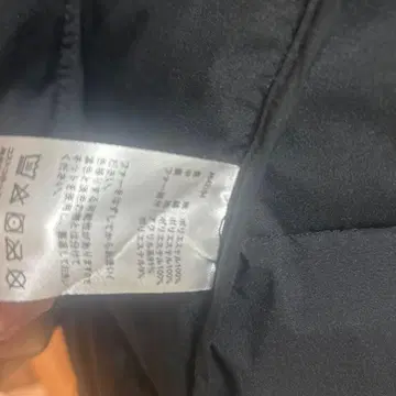 DKNY 블랙 다운 자켓