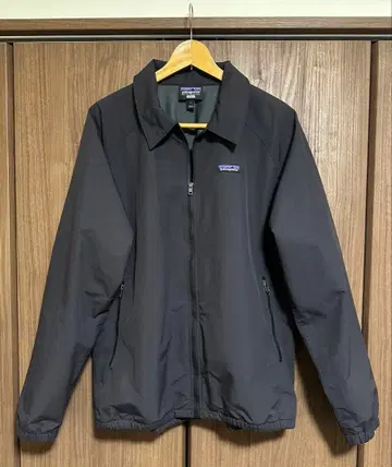 patagonia 배기 자켓 블랙 L