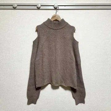 Chico 어깨 트임 터틀 슬릿 슬리브 니트 F 사이즈 트렌드 멋쟁이