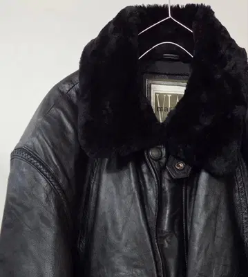 양가죽 시프스킨 블랙 가죽 자켓 탈부착 가능 퍼 카라 부착