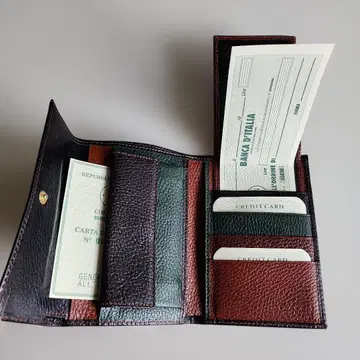 미사용 새상품 이탈리아제 여권 케이스